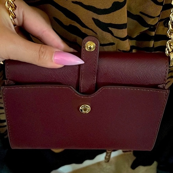 Michael Kors Wine Red Crossbody Bag with Gold Chain - Picture 3 of 3